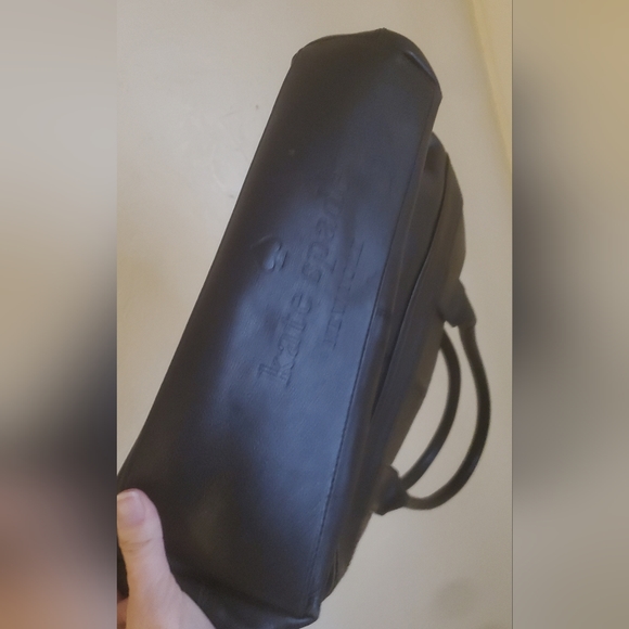 Kate Spade New York Quinn Villabella Black Leather Bow Bag. - Picture 6 of 16